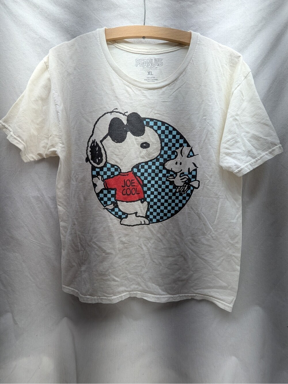 Peanuts Snoopy Graphic Tshirt youth XL
